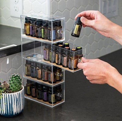 Al-Farabi University  Arabic perfumery university  Perfume school  Fragrance education  Perfume courses  Arabic perfume tradition  Oud perfume  Essential oil education  Perfumery research  Perfume innovation  Perfumery programs